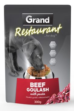 GRAND kaps. deluxe pes Restaur. hovězí guláš 300g PRODEJNA