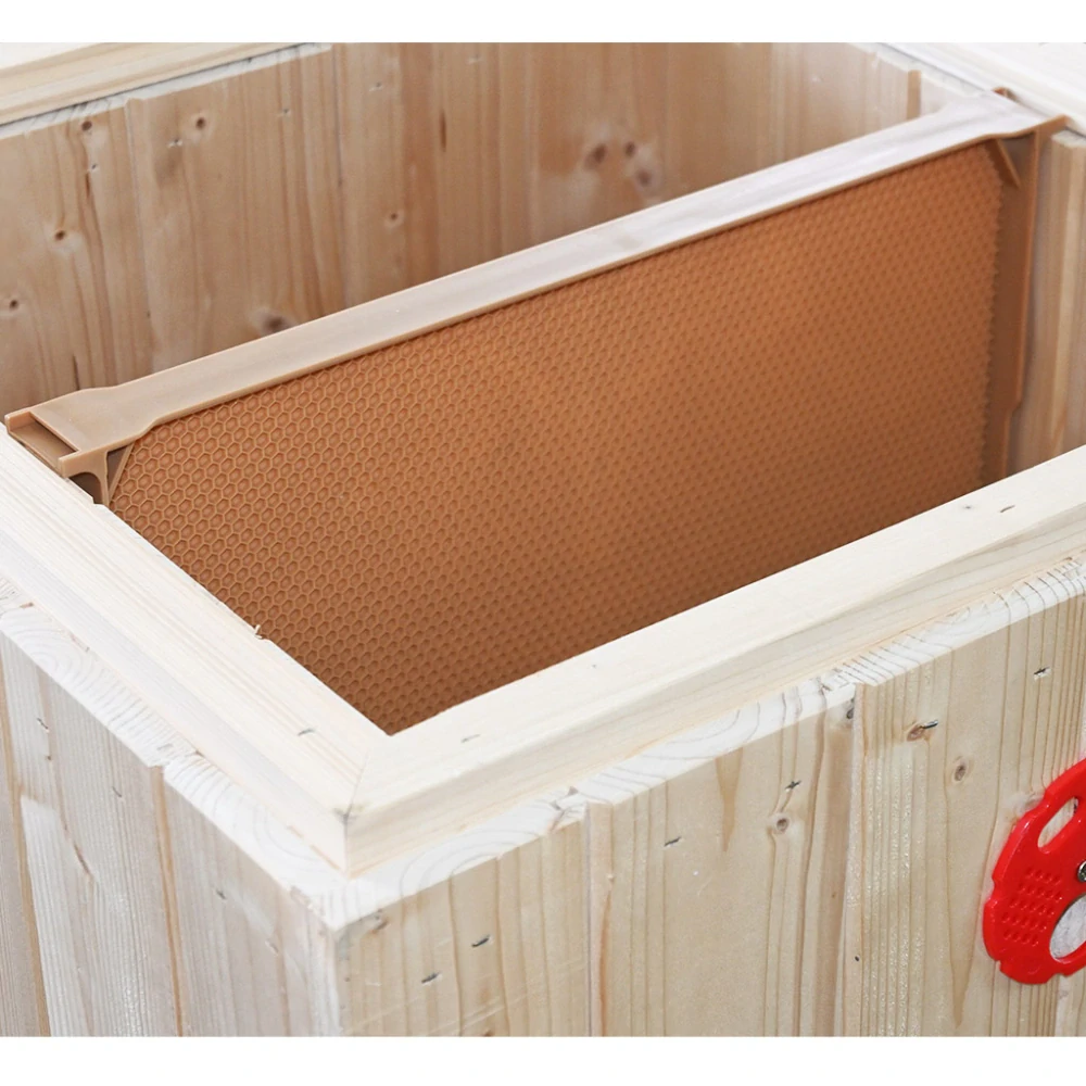 Celoplastový rámek r.m. 39x24 - 3 gen. - termoplast - hnědý