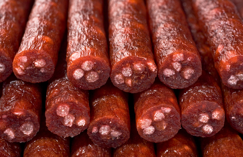 Bow Wow Mini uherské salámky játrové 1400g 60ks